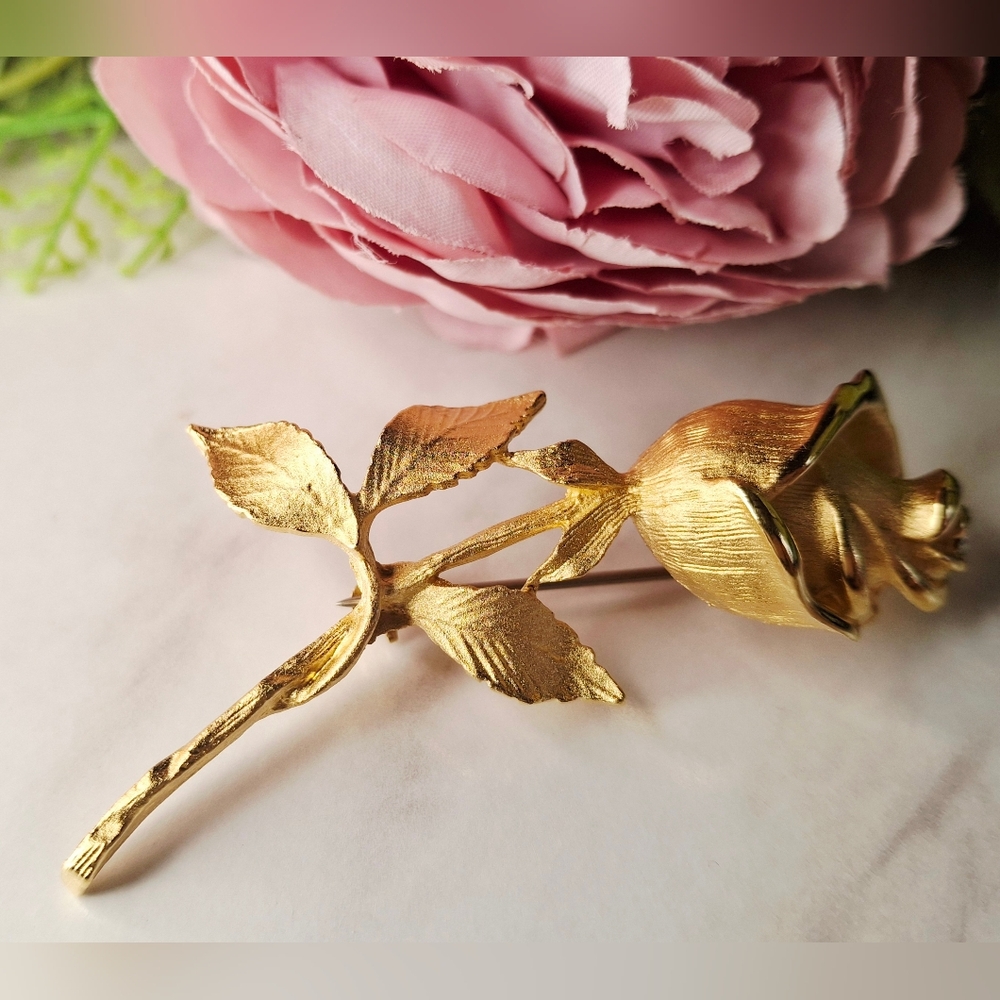Vintage 80s ✨️🌹Beautiful Gold Rose Brooch/Pin